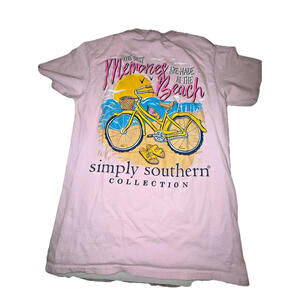 Simply Southern Collection T-Shirt Women's Small pink; beach vibe Graphic